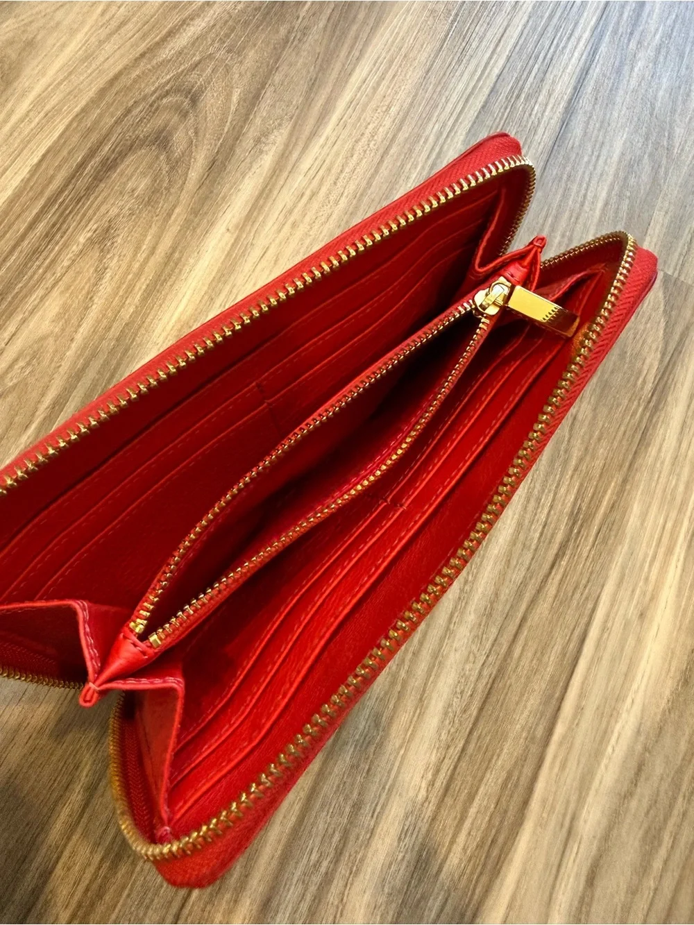Tory Burch Amanda Continental Wallet Red Leather with Gold Logo
